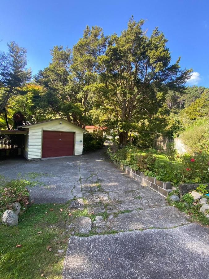 Twin Totara Cottage Upper Hutt Buitenkant foto